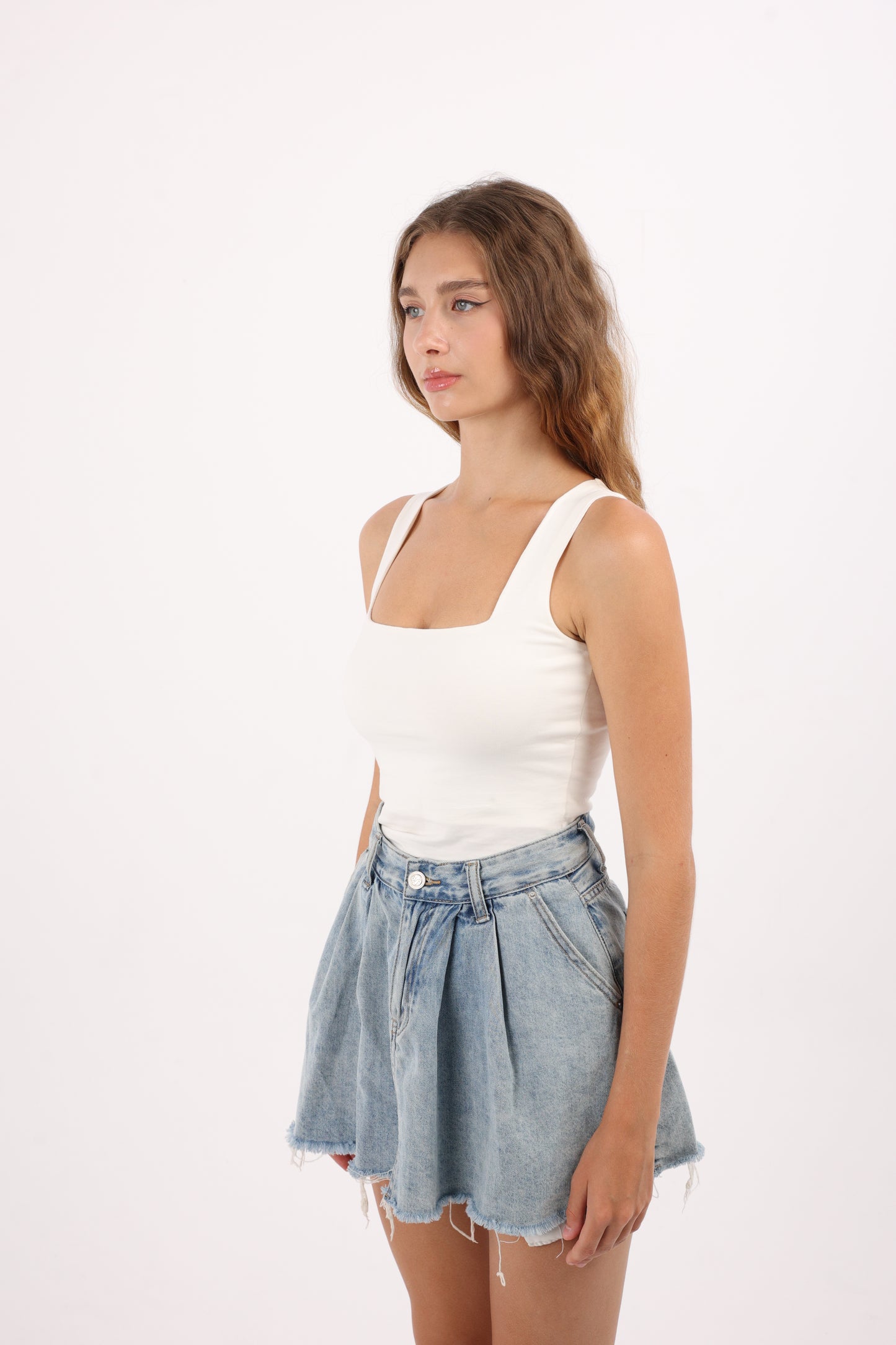 Sqaure Tank Top Cut