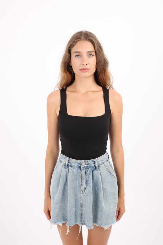 Sqaure Tank Top Cut
